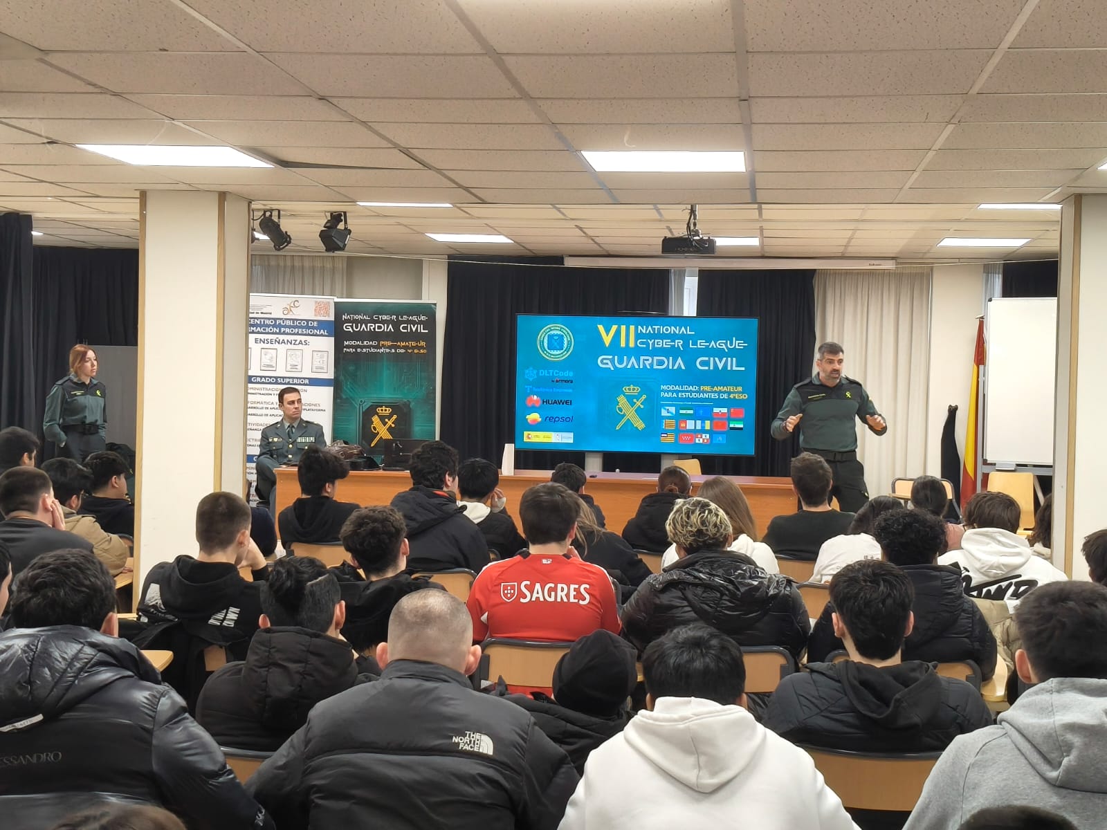 Participantes de Madrid en National Cyber League Participantes de Madrid en National Cyber League