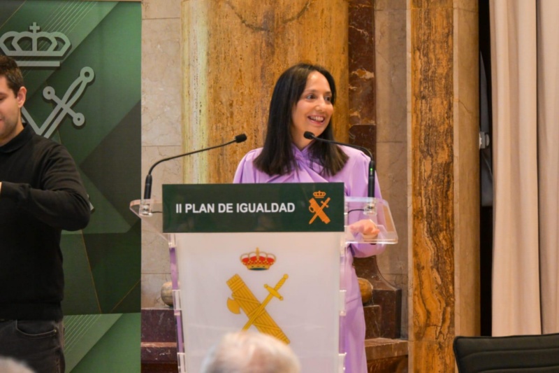 La directora general Mercedes González presentando el II Plan de Igualdad de la Guardia Civil La directora general Mercedes González presentando el II Plan de Igualdad de la Guardia Civil