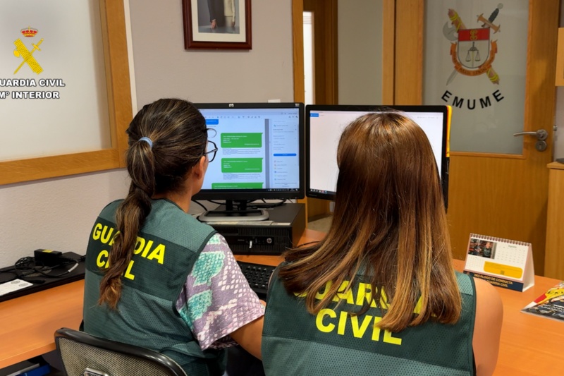 Detenida una persona por obtener imágenes de carácter sexual de menores de edad a través de las redes sociales