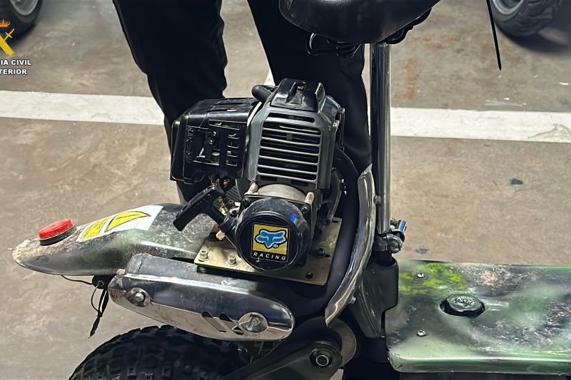 Intervenidos en La Rioja un patinete y una bicicleta modificados para aumentar su velocidad hasta la de un ciclomotor Intervenidos en La Rioja un patinete y una bicicleta modificados para aumentar su velocidad hasta la de un ciclomotor