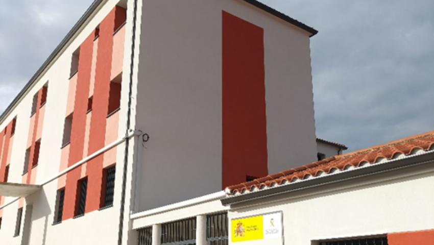La Guardia Civil finaliza la rehabilitación energética del Acuartelamiento de Aldeadávila de la Ribera ( Salamanca), en el marco del Plan de Recuperac...