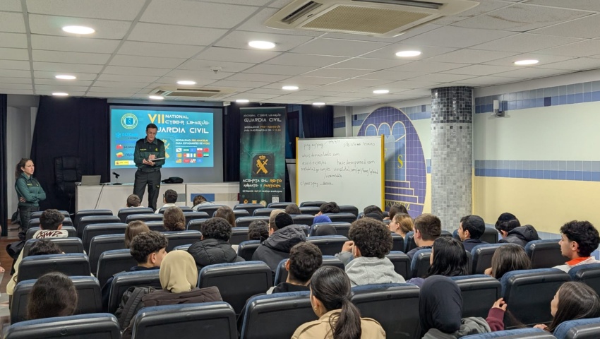 En Melilla 400 estudiantes de 4º de la ESO participaron en las actividades de la National Cyber League de la Guardia Civil