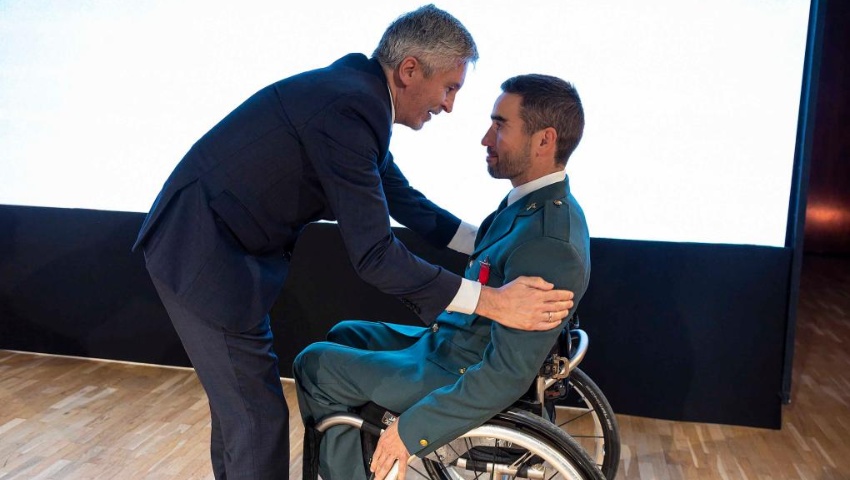 Reconocimiento al valor y la abnegación: Medalla al Mérito de la Protección Civil 3 guardias civiles condecorados