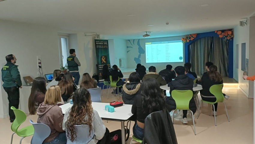 En Navarra 900 estudiantes de 4º de la ESO participaron en las actividades de la National Cyber League de la Guardia Civil