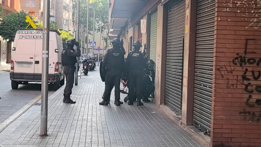 Desmantelada una importante organización de “loneros” que robaba camiones en vías de servicio en Aragón, Cataluña y La Rioja