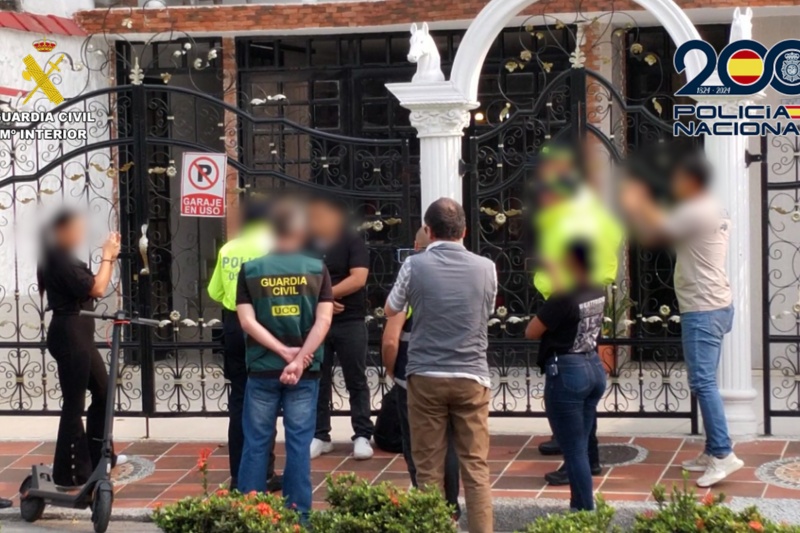 Agentes en el momento de la detención Agentes en el momento de la detención