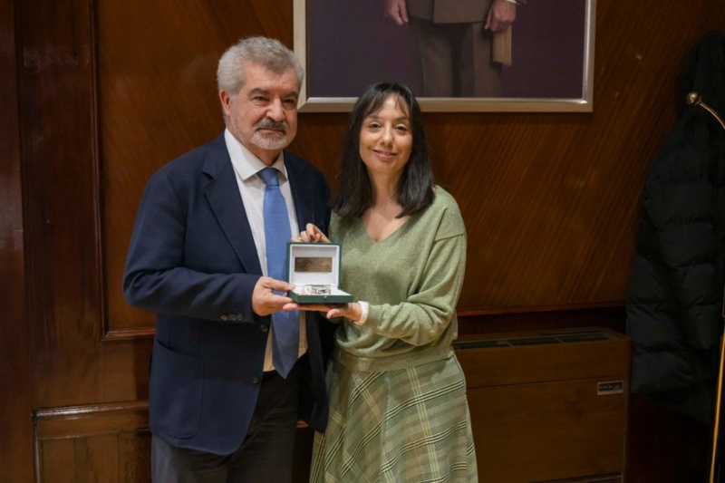 La directora general de la Guardia Civil con el Gerente de la Fundación Vivefácil