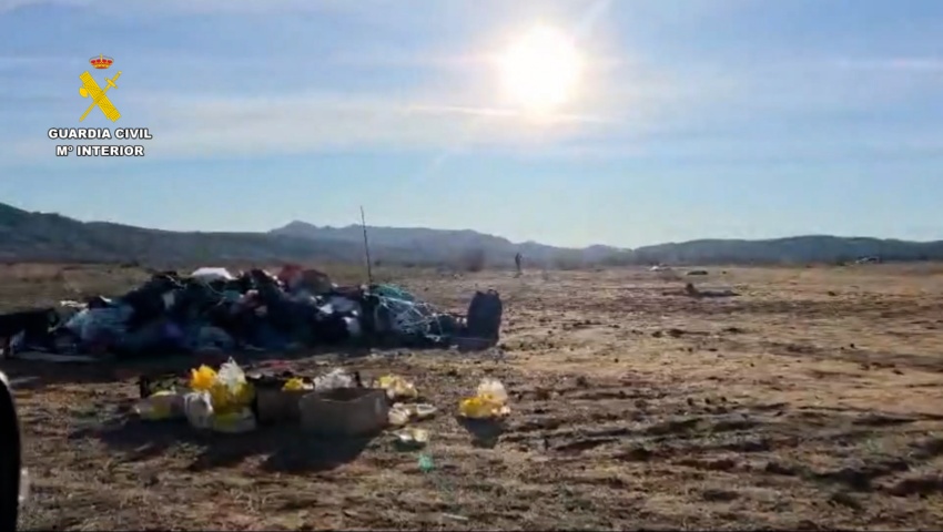 La Guardia Civil detiene a 63 personas relacionadas con una macrofiesta ilegal en Albacete y por participar en unos disturbios contra agentes del Cuer...