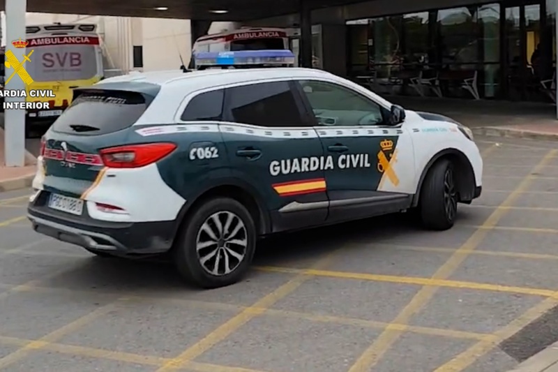 Coche oficial de la guardia civil