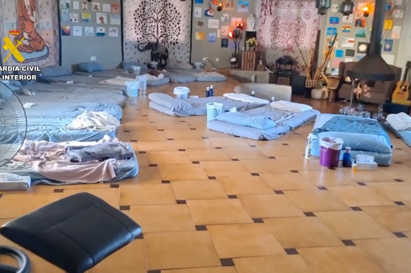 Desmantelada una organización que anunciaban por internet un retiro espiritual con consumo de drogas en Pedreguer (Alicante)