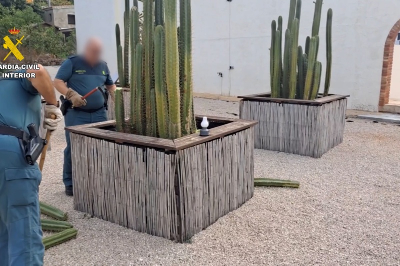 Desmantelada una organización que anunciaban por internet un retiro espiritual con consumo de drogas en Pedreguer (Alicante)
