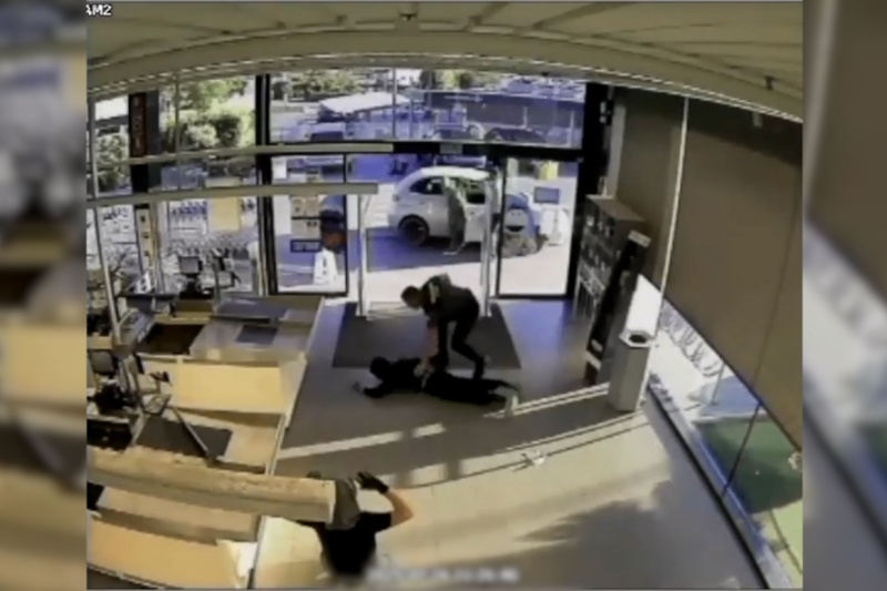 Detenida una banda de atracadores de supermercados que empleaba machetes y fusiles simulados en Málaga