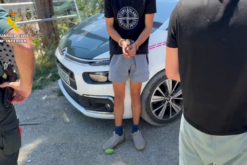 Detenida una banda de atracadores de supermercados que empleaba machetes y fusiles simulados en Málaga