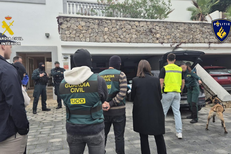 Detenidos tres miembros de una familia dedicada a realizar envíos internacionales de droga