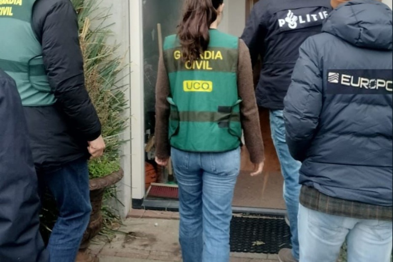 Detenidos tres miembros de una familia dedicada a realizar envíos internacionales de droga