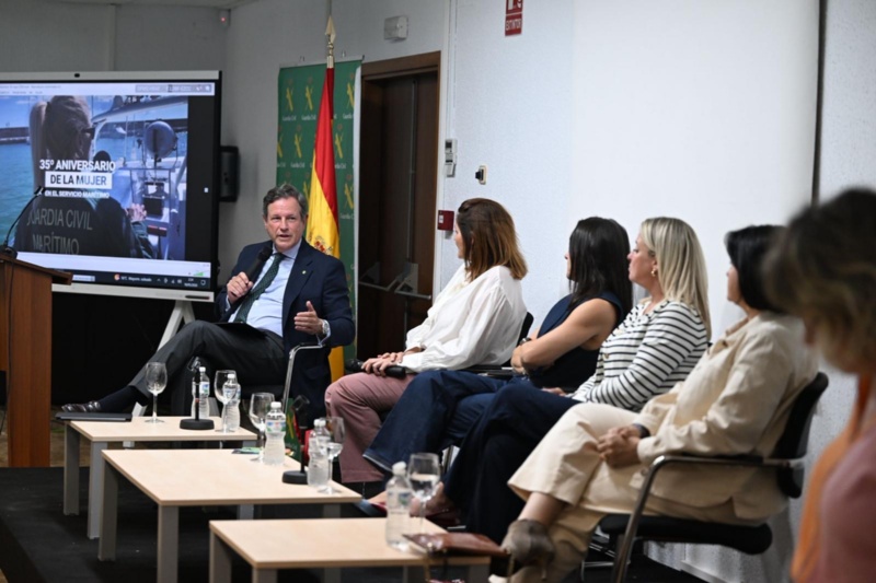 Charla de un ponente de las jornadas Charla de un ponente de las jornadas