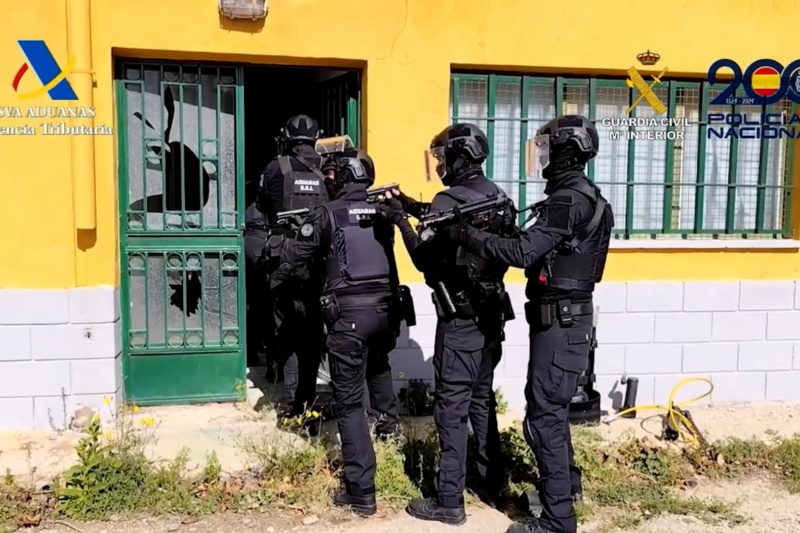 Más de 300.000 cajetillas intervenidas y siete detenidos en una operación contra la fabricación clandestina de tabaco