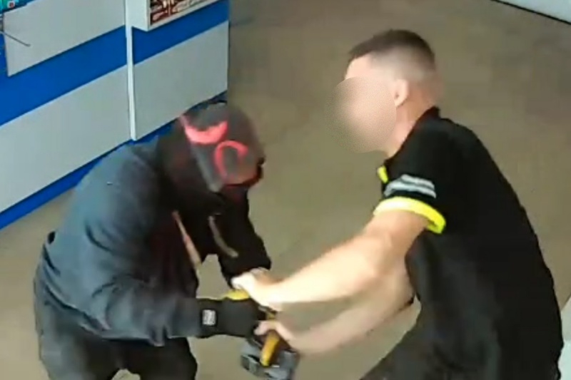 Un detenido por intentar atracar una gasolinera a punta de pistola