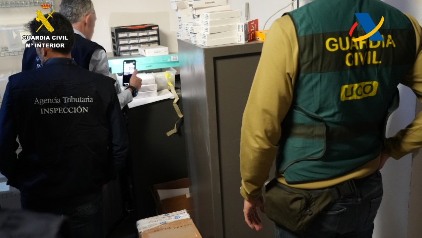 Desarticulada una organización criminal responsable del fraude de más de 20 millones de euros en el IVA de la comercialización de teléfonos móviles
