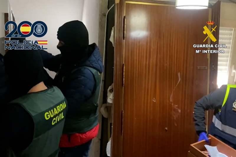 Desarticulada una organización criminal que estafaba a través de anuncios falsos de coches de segunda mano