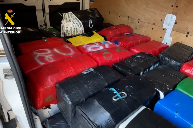 La Guardia Civil impide un alijo de 1.500 kg de cocaína destinado a las costas de Rota y Cádiz