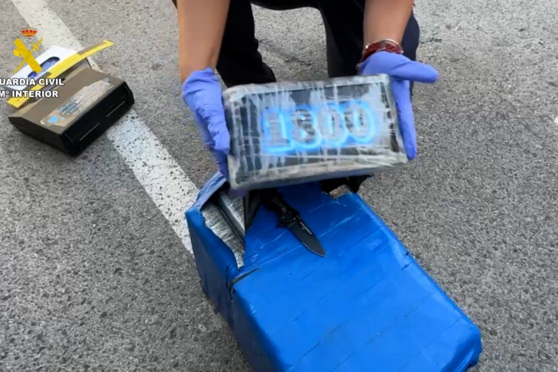La Guardia Civil impide un alijo de 1.500 kg de cocaína destinado a las costas de Rota y Cádiz