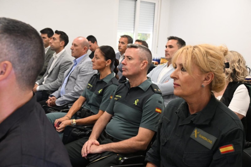 La directora general de la Guardia Civil visita el cuartel de Torre-Pacheco