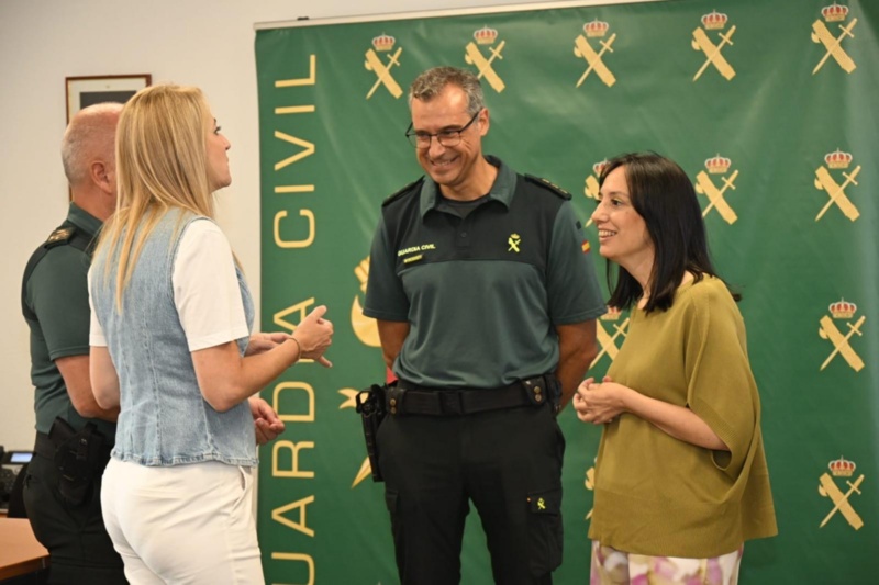 La directora general de la Guardia Civil visita el cuartel de Torre-Pacheco