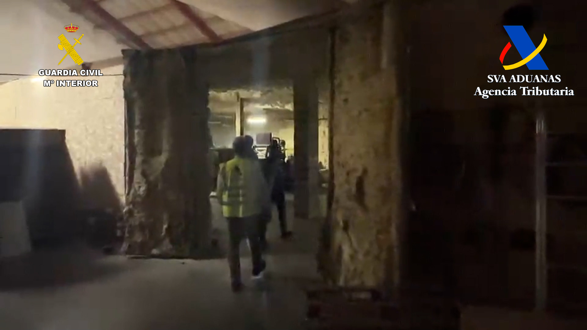 Liberadas 18 personas que trabajaban en condiciones infrahumanas en dos fábricas ilegales de tabaco