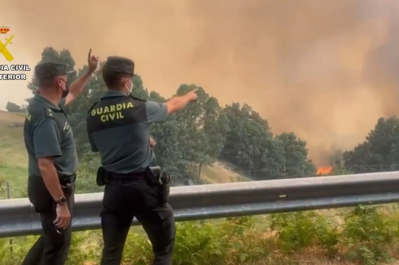 Detenido un trabajador de extinción de incendios forestales por el incendio de Cuevas del Valle (Ávila), que arrasó cerca de 2.200 hectáreas hace dos semanas