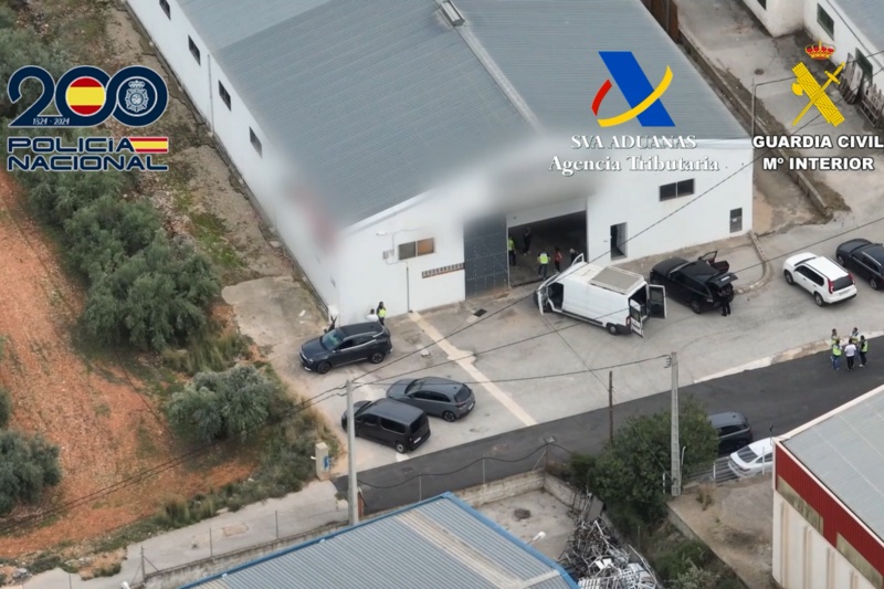 Detenidas seis personas e intervenidas casi dos toneladas de cocaína tras el seguimiento de un camión desde el Puerto de Valencia
