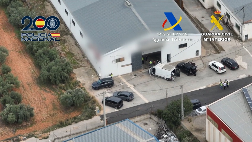 Detenidas seis personas e intervenidas casi dos toneladas de cocaína tras el seguimiento de un camión desde el Puerto de Valencia