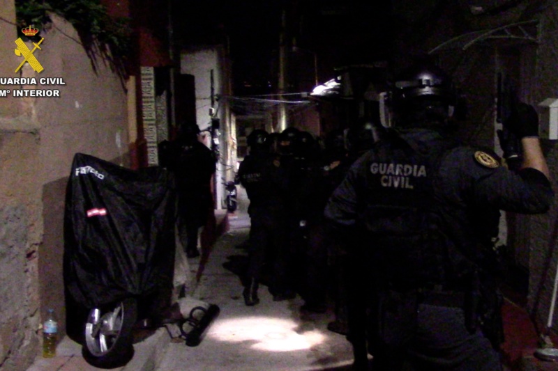 Detenidas 11 personas por favorecer la migración irregular desde Ceuta a la península Detenidas 11 personas por favorecer la migración irregular desde Ceuta a la península