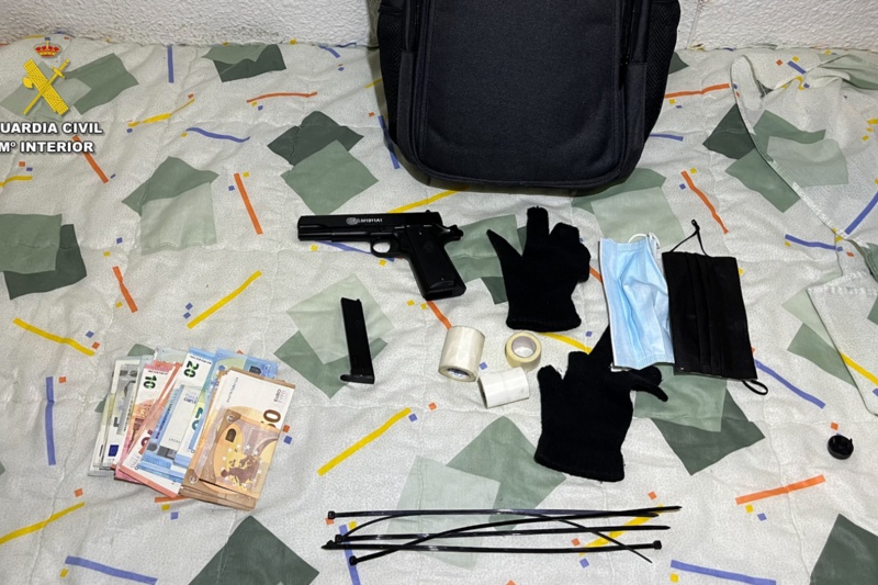 Detenido el autor de dos robos a punta de pistola en bancos de Toledo