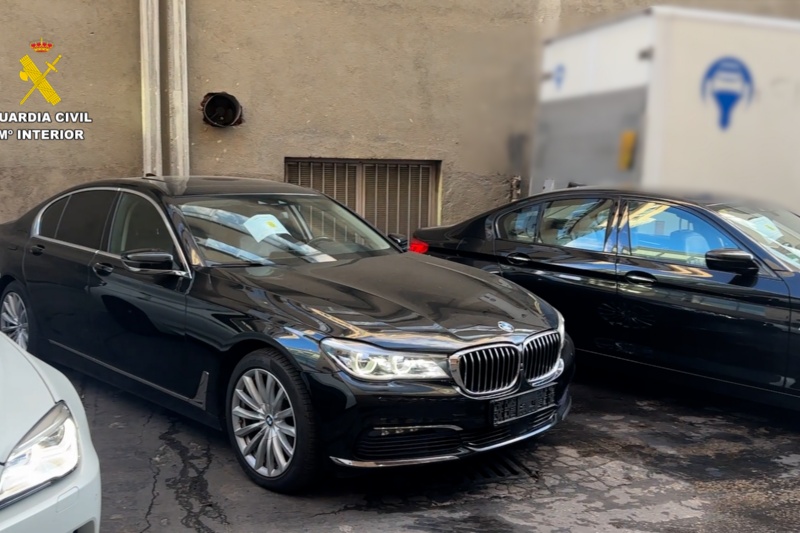 Detenida una red internacional por robar coches de alta gama en Europa para su venta en África