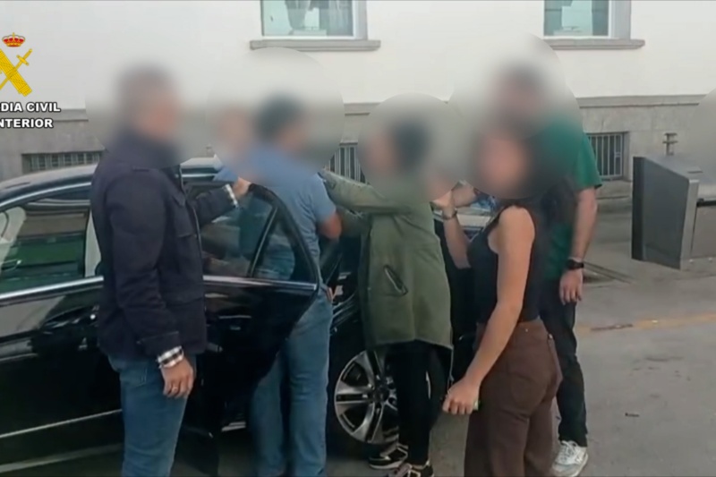 Detenidas dos personas por sustraer un bebé en Navalmoral de la Mata (Cáceres) Detenidas dos personas por sustraer un bebé en Navalmoral de la Mata (Cáceres)