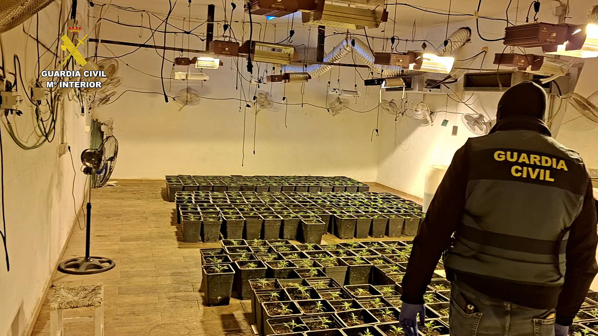 La Guardia Civil detiene a cinco personas por el homicidio de un hombre en Chiclana (Cádiz) tras un vuelco de droga