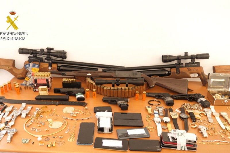 Desarticulada una organización criminal especializada en las estafas del “tocomocho” y la “estampita” Desarticulada una organización criminal especializada en las estafas del “tocomocho” y la “estampita”