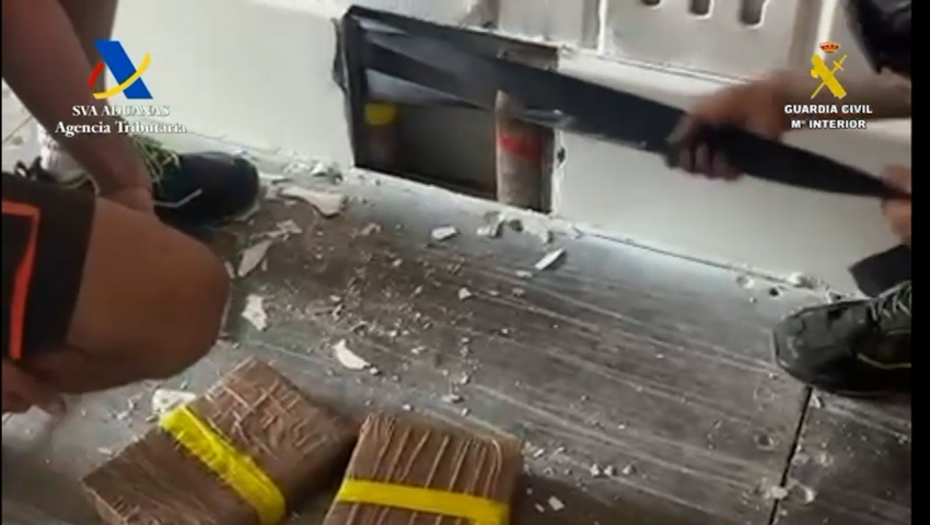 Intervenidos más de 2.100 kilos de hachís en el puerto de Algeciras