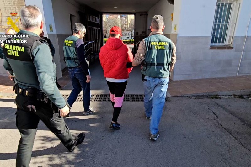 Detenido por difundir vídeos de agresiones entre menores a través de una aplicación de mensajería instantánea