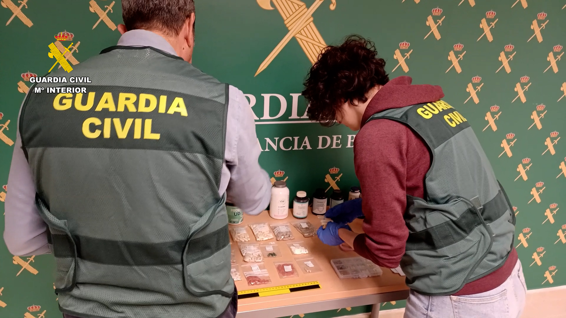 Detenidos por segunda vez en Burgos una falsa doctora y su hijo por recetar sin licencia y prescribir terapias inventadas