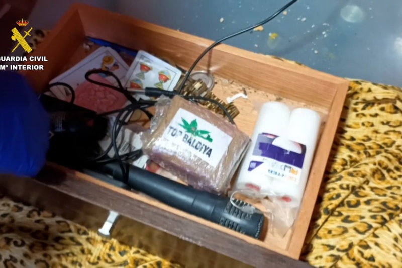 Siete detenidos por introducir hachís en Melilla con lanzamientos por encima del vallado desde territorio marroquí