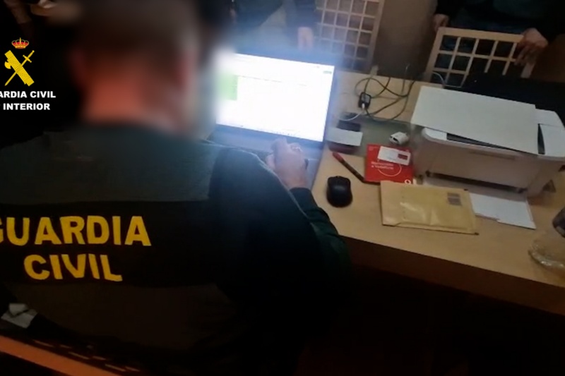 Detenidos los cuatro principales integrantes del grupo hacktivista ‘Anonymous Fénix’ por ciberataques contra organismos públicos