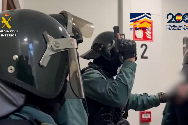 Operación internacional contra el foro de datos robados LeakBase