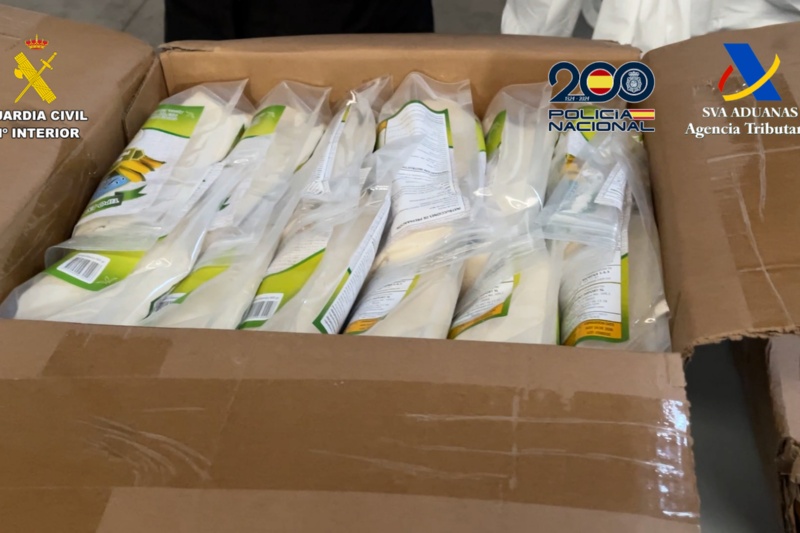 Efectos intervenidos de un laboratorio de clorhidrato envasado en bolsas