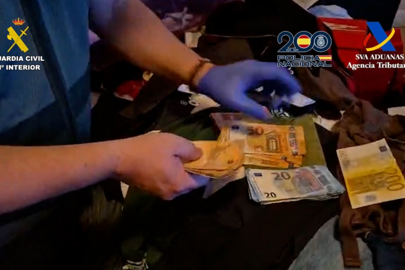 Dinero intervenido en la operación Sircan contra el tráfico de drogas