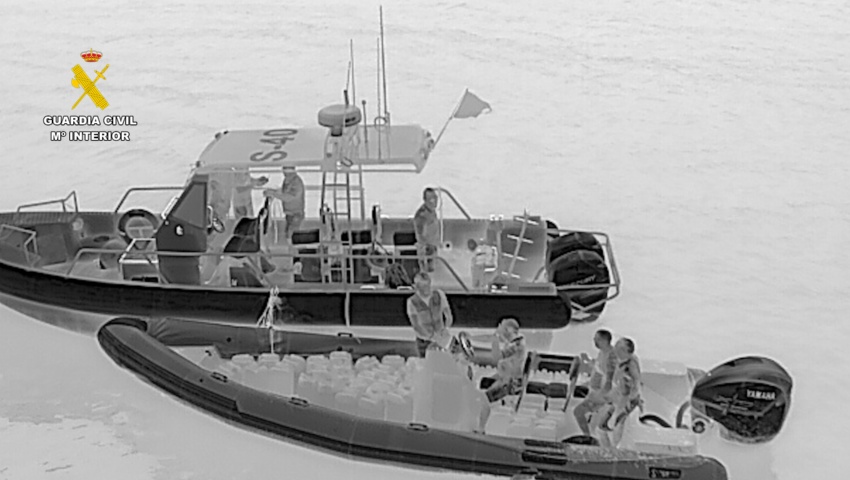 Desarticulado un grupo criminal que suministraba combustible a pateras taxi en Águilas (Murcia)