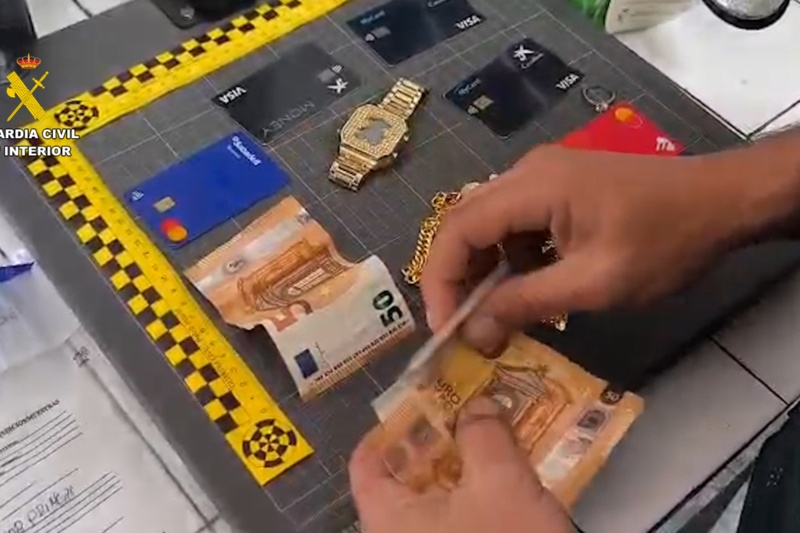 Efectos y dinero intervenidos