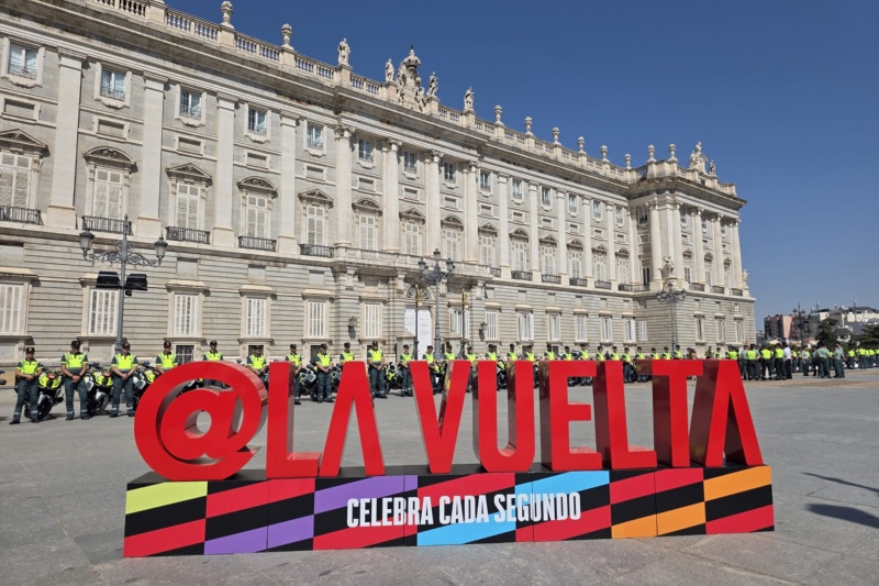 Formación de la Agrupación de Tráfico que va a participar en la Vuelta Ciclista a España 2026 Formación de la Agrupación de Tráfico que va a participar en la Vuelta Ciclista a España 2026
