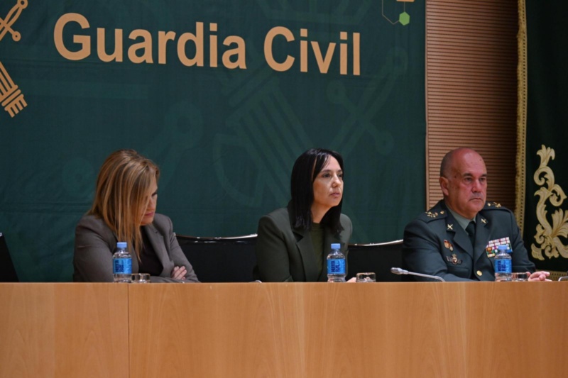 La directora general, Mercedes González, preside la toma de posesión del nuevo jefe de la Guardia Civil en la Comunidad Valenciana La directora general, Mercedes González, preside la toma de posesión del nuevo jefe de la Guardia Civil en la Comunidad Valenciana